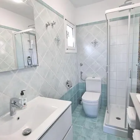 Holiday home Casa Le Vignole - *