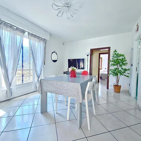 Holiday home Casa Le Vignole -