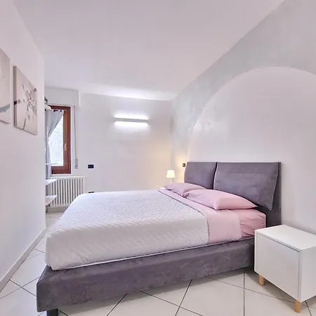 Holiday home Casa Le Vignole -